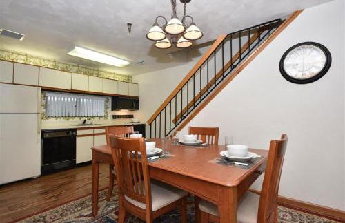 Seven Springs Stoneridge 3 Bedroom & Loft Standard Condo, walking distance to slopes! condo - Foto 3