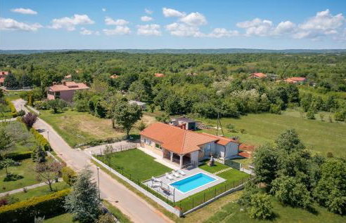 Beautiful Home In Labin - Photo 19