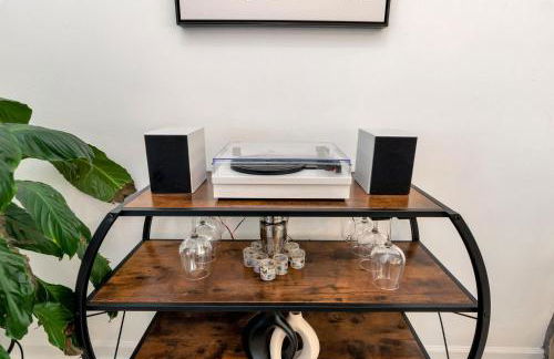 Spacious 5BR Family Retreat Near Mall of GA Sleeps 13 - Foto 37