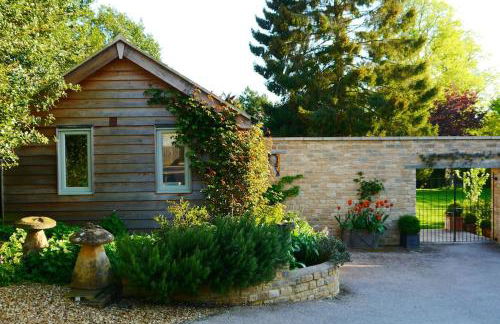 Charming Cottage surrounded by Idyllic garden in peaceful location in central Charlbury - Foto 20