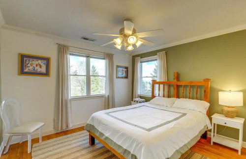 Spacious Group Retreat with Game Room in Marshall! - Foto 31