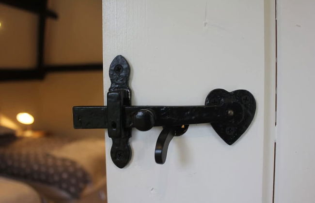 Courtyard Cottage With hot tub and Walled Garden - Foto 7