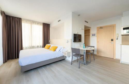Atenea Park - Suites Apartments - Photo 102