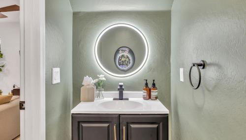 Modern 4BR Retreat in Prime Gilbert Location - Foto 2