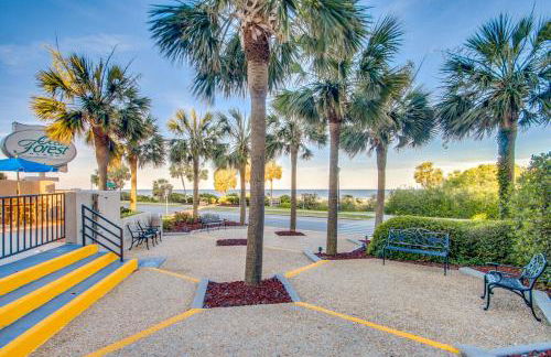 Scenic Views from the balcony at Ocean Forest Plaza Condos - Foto 42