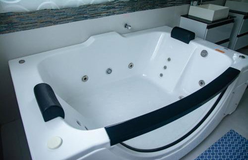 Linda casa com lazer a 500m da praia Guaratuba SP - Foto 11