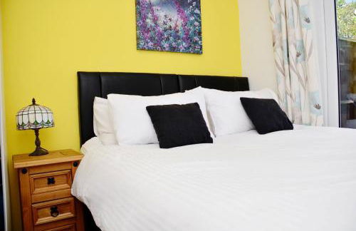 SM Dreams Unlimited Serviced Accommodation- Stanwell-Staines-Heathrow - Foto 30