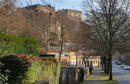 Nottingham City House - Photo 18