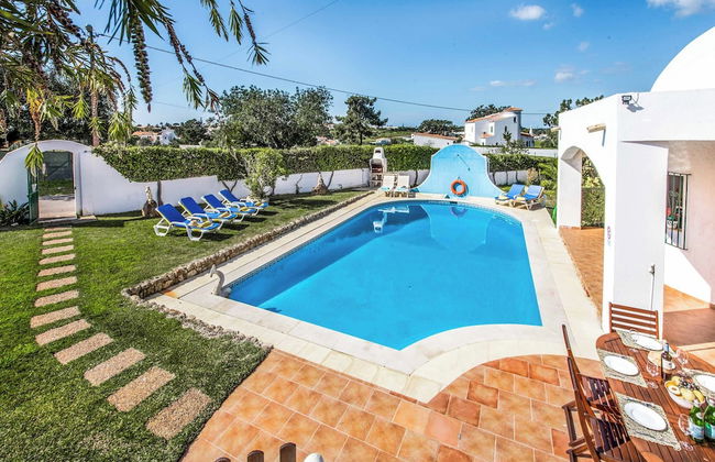 Villa Gira - Photo 36