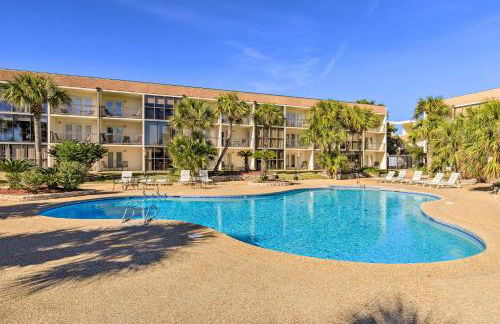 Biloxi Condo with Pool Access - Steps to Beach! - Photo 2