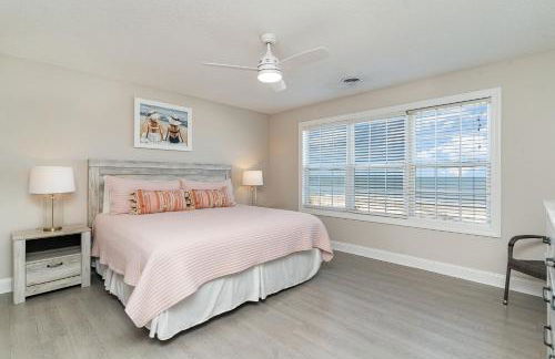 311B - True Beachfront w/ Private Walkway and Pool - Foto 35