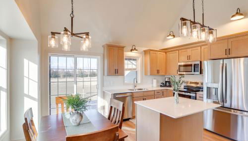 Ultimate Outdoor Getaway Near Fishing at Cow Creek - Foto 2