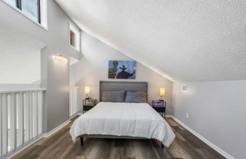 KING BED Well-Located Cozy Townhouse Retreat - Foto 2