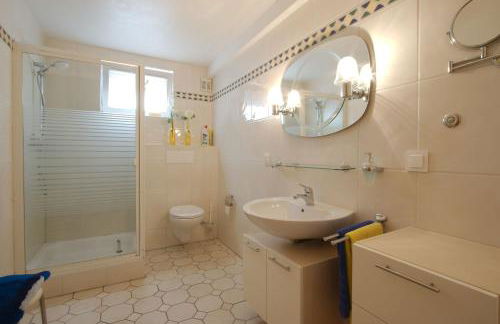 Zwei Ferienwohnungen Ankerpatz 70 qm mit Loggia & Puppenstube 50 qm mit Gartenterrasse in Hagenburg nähe Steinhuder Meer - Foto 22