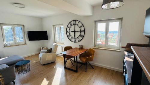 Burg & Tal Panorama - Foto 2