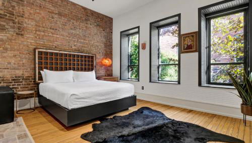 Luxe 220 Suite 2 - Photo 5