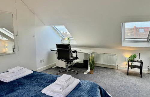 Superb Duplex in North London with reserved parking - Photo 27