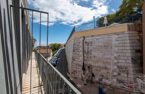 Liberdade Stylish Attic Apt with AC and City View - Photo 31