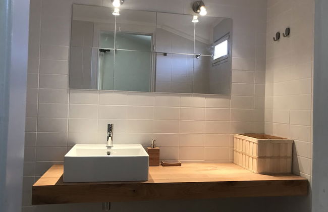 Absolute Villa by Stylish Stays - Photo 55