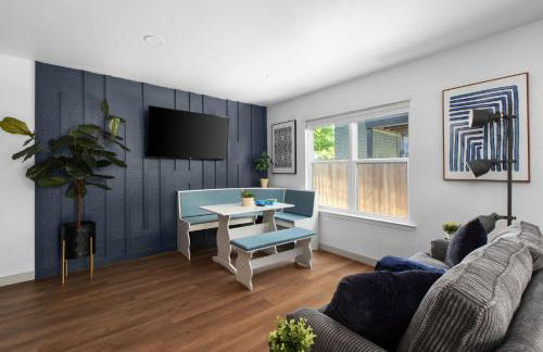 Posh & Serene 2BR w Private Patio - Foto 10