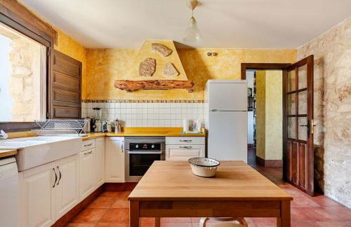 Casa Rural Enorme con BBQ & Horno Leña ideal para Familias - Foto 49