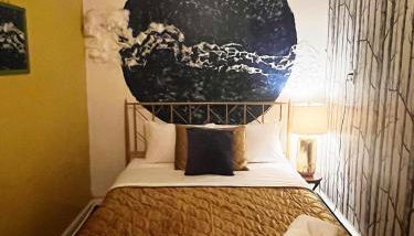 Ironbound 4 bdrm Industrial Suite! FREE parking - Photo 5