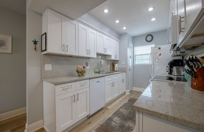 Bayview Beach Condo - Foto 7