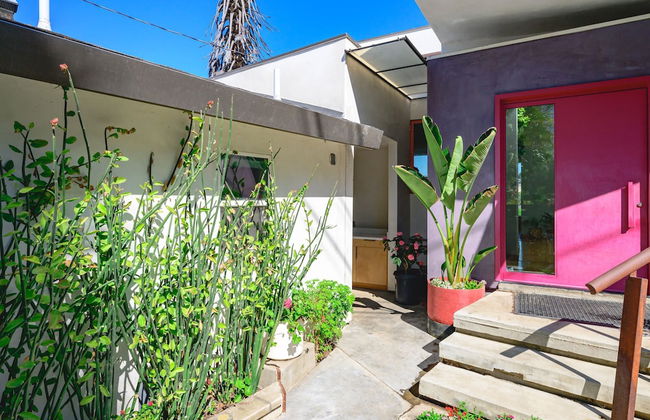 Scenic Retreat With Deck Stunning Views in LA - Foto 7