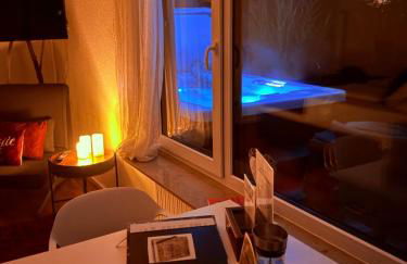 ROSMARIN - Kuschelige Fewo - Romantik & Entspannung im Whirlpool auf privater Terrasse, Ruhe & Hund willkommen - by FerienWohnenAmSee - - Foto 1