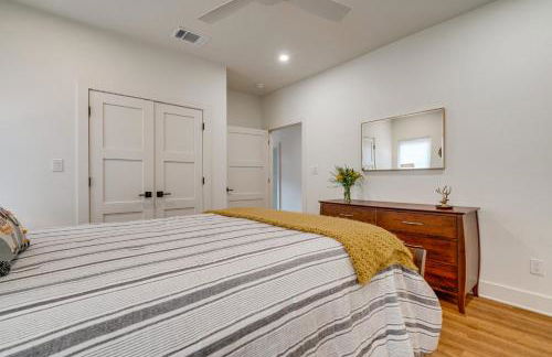 Chic Burnet Home on Lake Buchanan with 2 Fireplaces! - Foto 29