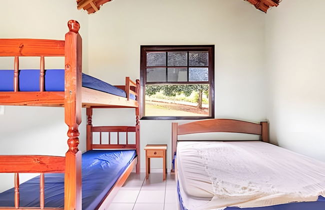 Chácara com 4 Chalés grande piscina - Foto 14