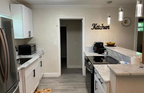 Cozy holiday Home near all things Tampa Bay! - Foto 5