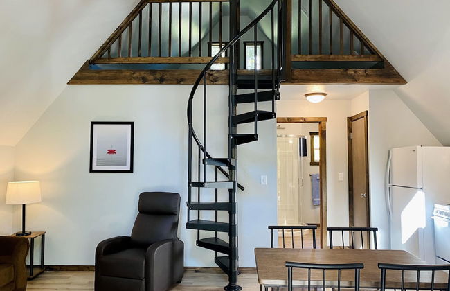 Calm Waters Cabin Resort - Photo 51