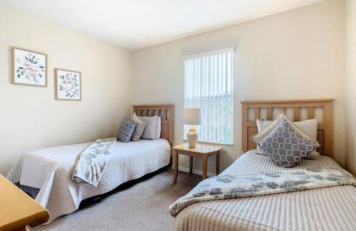 Family Getaway: 4BR Townhome by Old Town - Foto 37