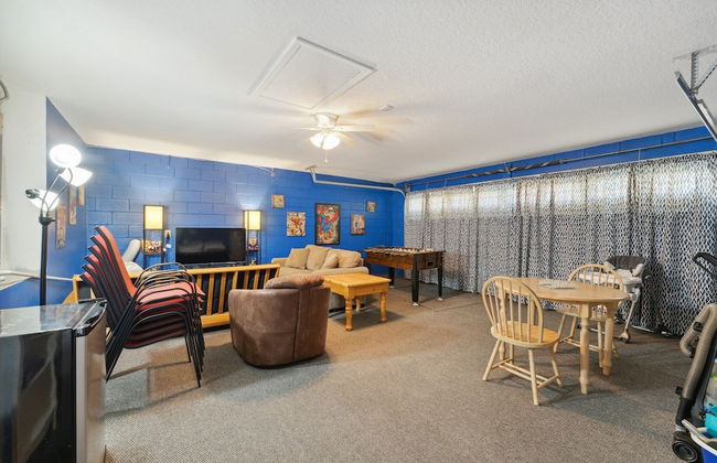 Vacation Resort Home Right Outside Of Disney World Parks With Private Pool 4 Bedroom Home by RedAwning - Foto 26