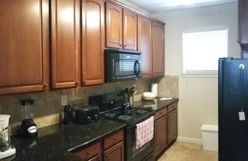 10 miles to Disney World, 2 pools, fitness room, WiFi, balcony, washer, dryer, kitchen - Foto 34
