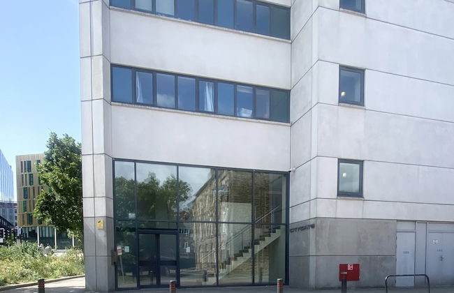 Captivating 1bed Citycentre Apartment With Parking - Photo 10