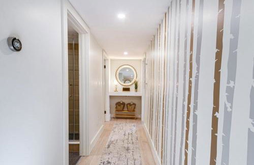 2 Mi to Downtown Denver Stylish Gem with Fireplace! - Foto 11