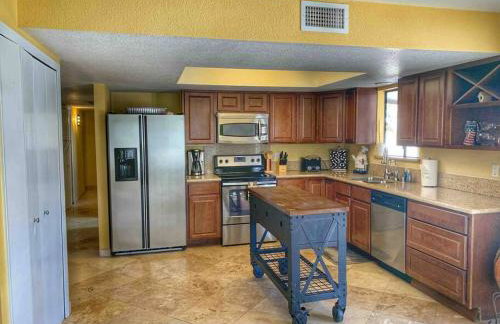 ULTIMATE BACKYARD-POOL/SPA. SLIDE. LAKEVIEW. BALL - Foto 36