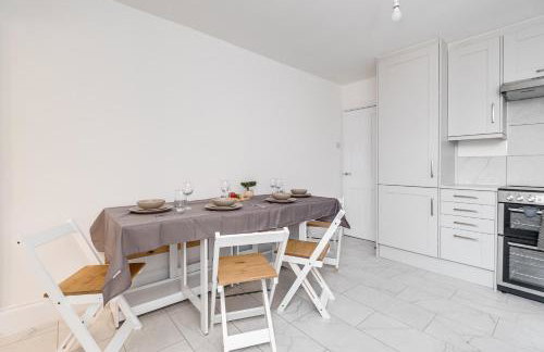 The Cedar - Free Parking, Netflix, Near M1, M69 - Foto 28