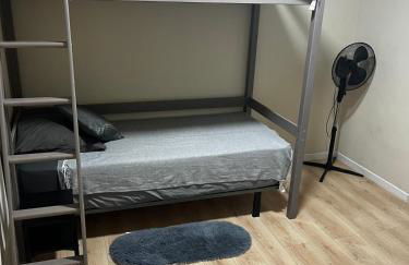 Appartement, vue sur l’étang, proche aéroport. - Photo 18