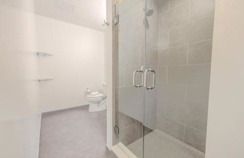 Luxury Loft Washer and Dryer Pet Friendly - Foto 14