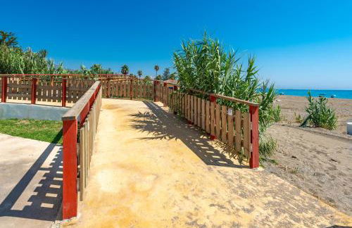 Golden Bay Apartment - Photo 24