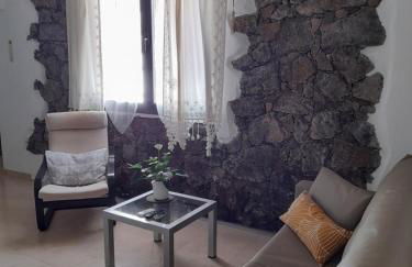 Apartamento con terraza y jardín - Photo 17