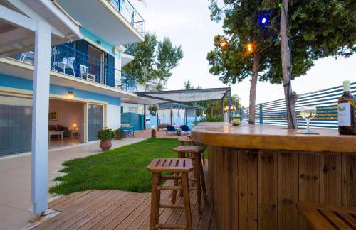 Salty Breeze - Photo 52