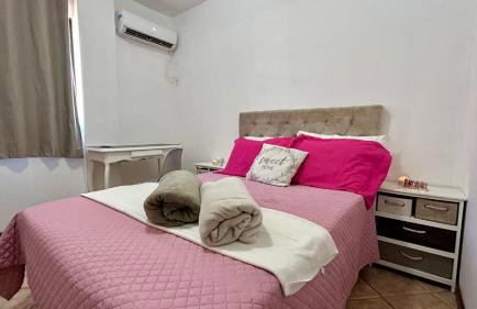 Bombas/ Bombinhas, a 50m do Mar, Apartamento 2 quartos, com churrasqueira na sacada, Ar e Wi-fi - Foto 7