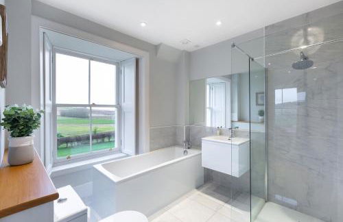 Greenmyre Farmhouse with Hot Tub - Foto 21