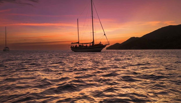 Atravessando as águas de Santa Marta