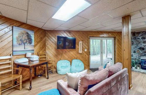 Cozy Log Cabin Near Ski Area and Lake including Hot Tub - Foto 17