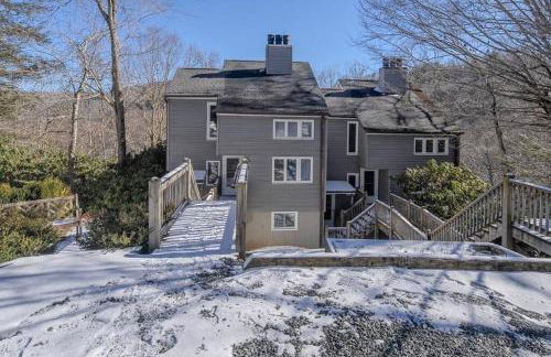 Cozy & Peaceful View - Walk2Resort - Fireplace - Foto 22